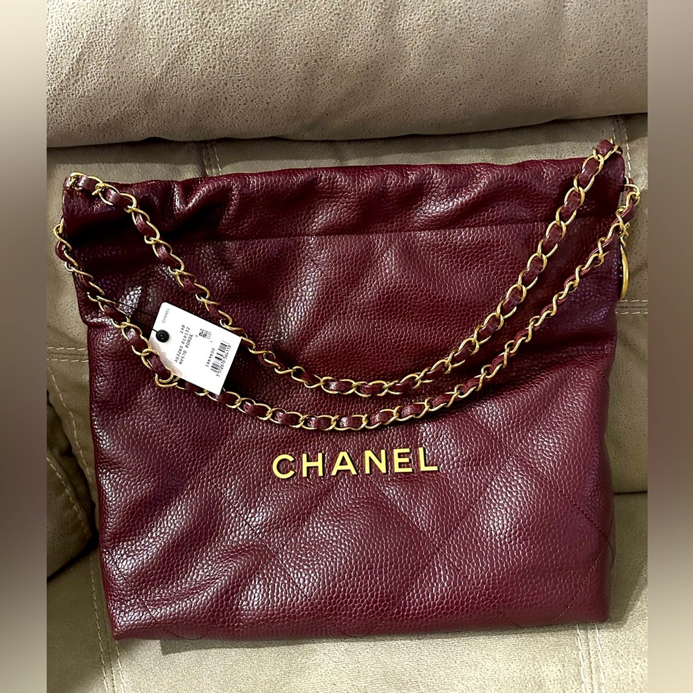 Chanel 22 handbag